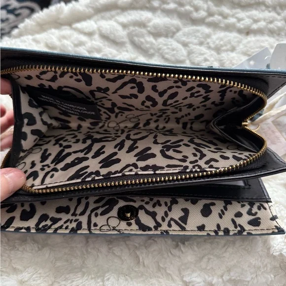Jessica Simpson Blue Wallet - Picture 4 of 4